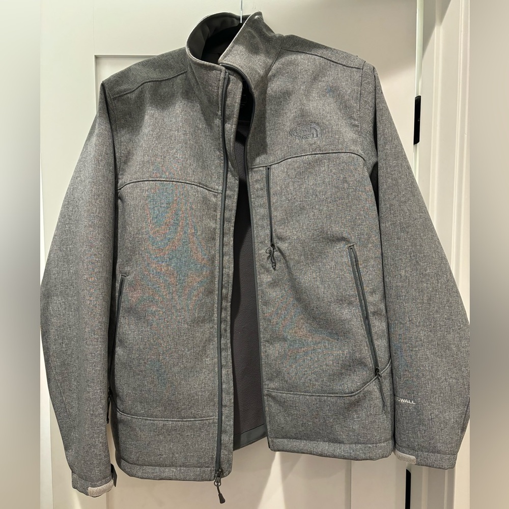 The North Face men’s large windfall, color is grey, size is large.